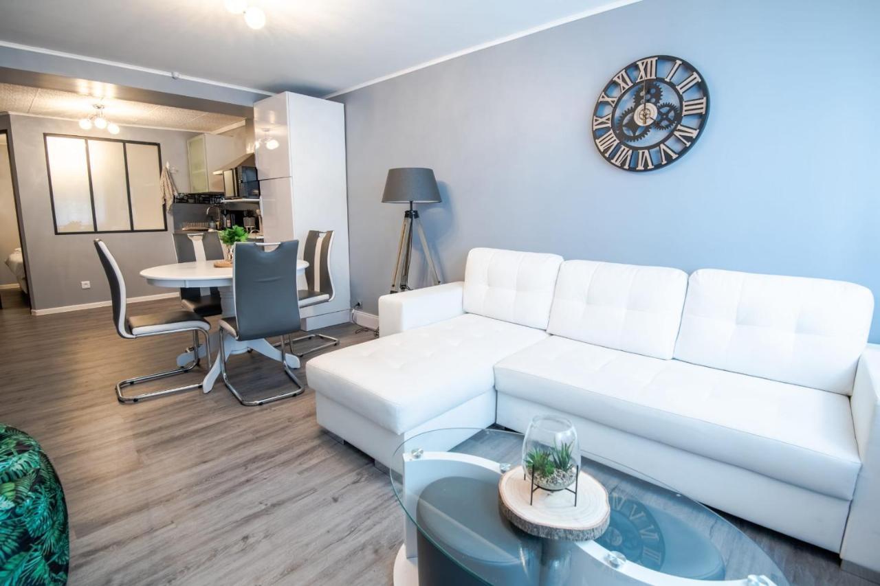 Charmant Logement En Plein Coeur Du Centre Ville D'Amboise Apartment Luaran gambar